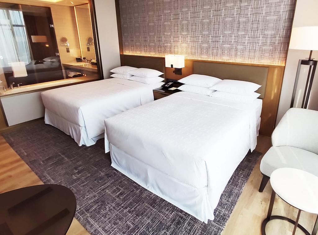 Кайфын: Sheraton Kaifeng