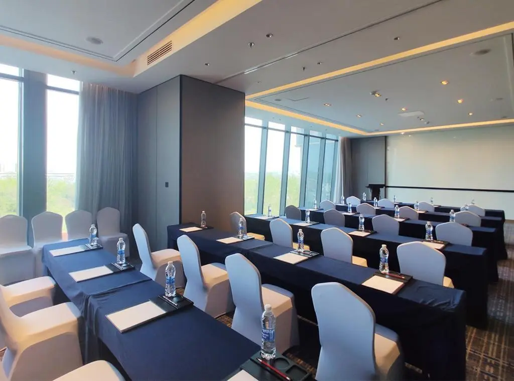 Кайфын: Sheraton Kaifeng