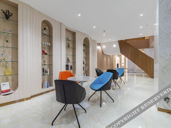 Тайан: Yintong  Holiday  Inn(Tai'an Fangte Branch)
