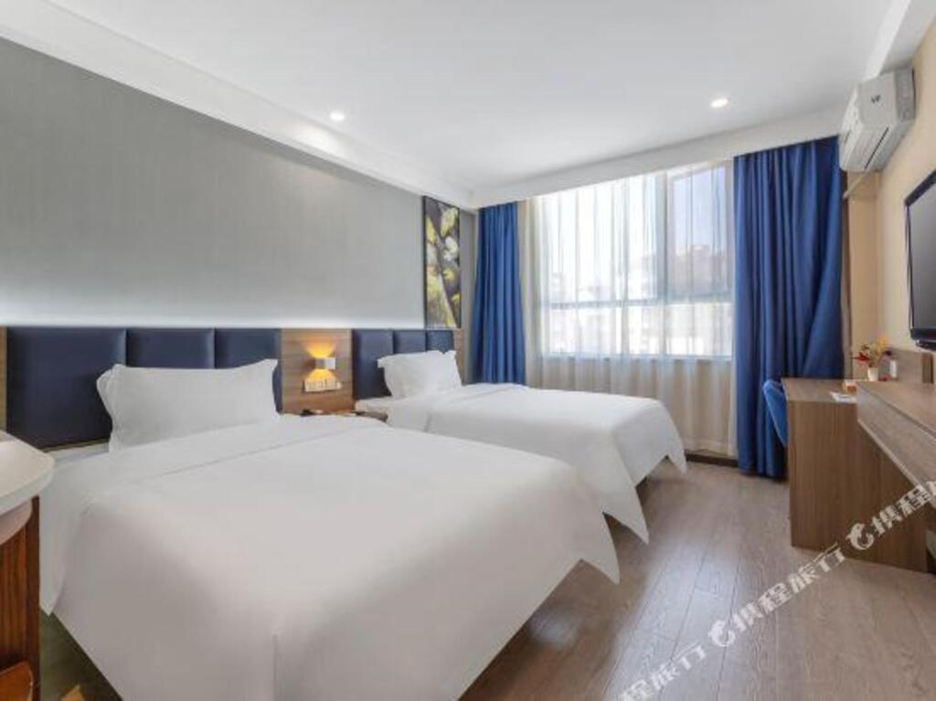 Куньмин: 7 days superior hotel (Kunming Wanhong Road store)