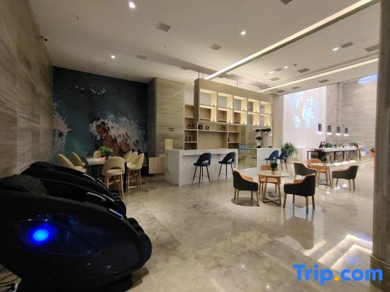 Хуайхуа: Huaihua Chenyuan International Land Port Hotel