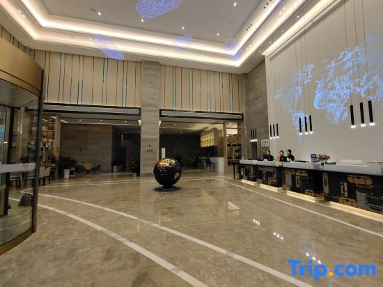 Хуайхуа: Huaihua Chenyuan International Land Port Hotel