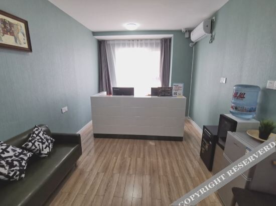 Цзинань: Jinan Youxiang · Qiyue Hotel Apartment