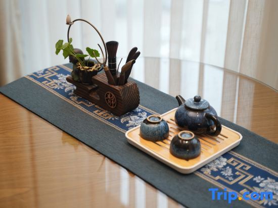 Динпин: Hongman Hongfu Hotel (Guang'an Linshui Modern Life Hall)