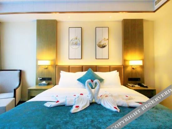 Динпин: Hongman Hongfu Hotel (Guang'an Linshui Modern Life Hall)