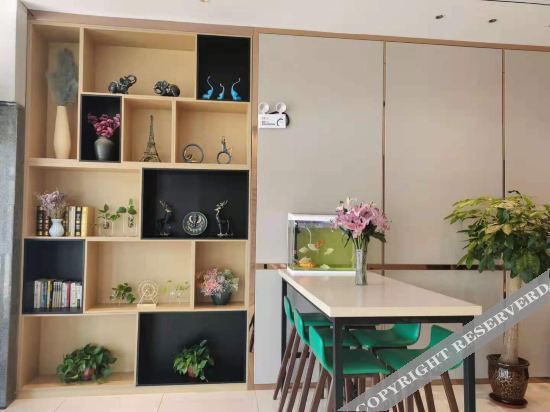 Шицзячжуан: City Comfort Inn(Shijiazhuang Vientiane City Jiefang square subway station store)