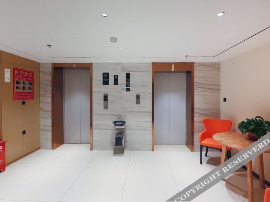 Шицзячжуан: City Comfort Inn(Shijiazhuang Vientiane City Jiefang square subway station store)