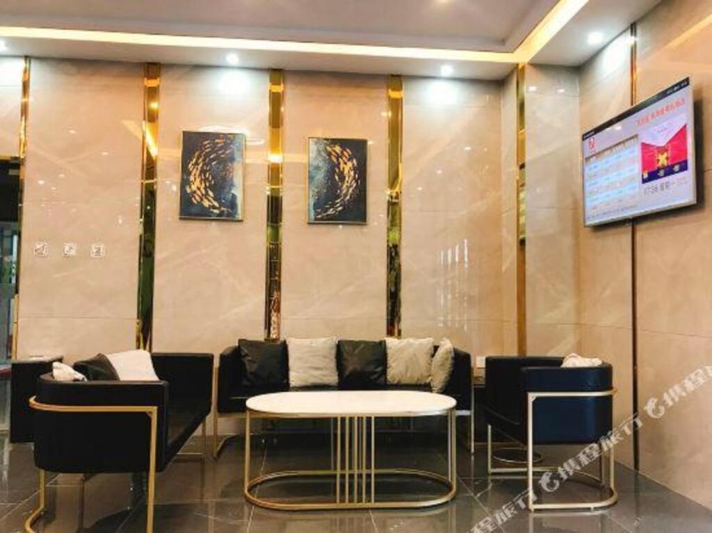 Чжухай: 7 Premium (Zhuhai Jinwan Airport)