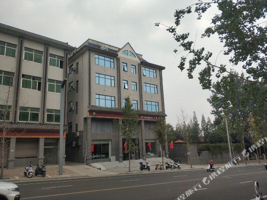 7 days superior hotel (Dengfeng passenger terminal) — фото 1