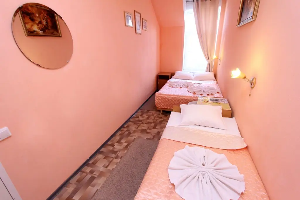 Санкт-Петербург: Geralda Ekonom otel' na Pushkinskoy 11