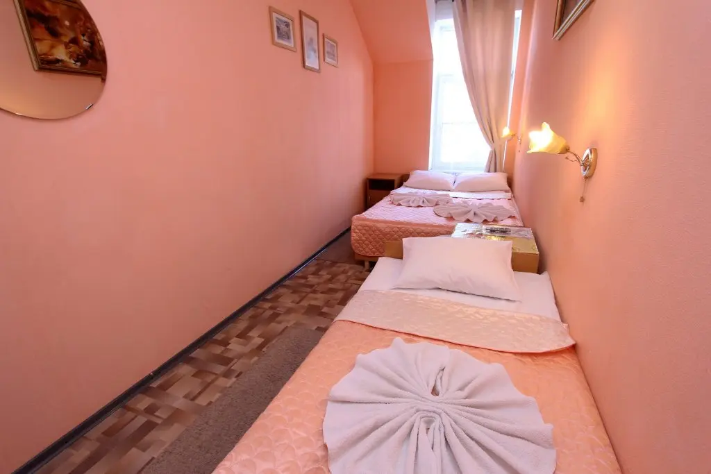 Санкт-Петербург: Geralda Ekonom otel' na Pushkinskoy 11