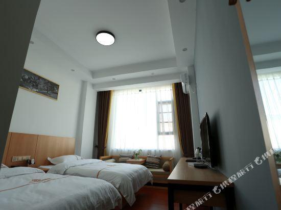 Дали: Youran Holiday Inn