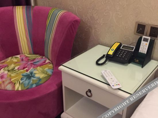 Чжэнчжоу: Zhengzhou Xinyun Hotel (Xinzheng Xiasi College)