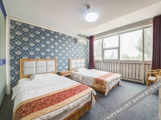 Чжанцзякоу: Zhangjiakou yiju express hotel