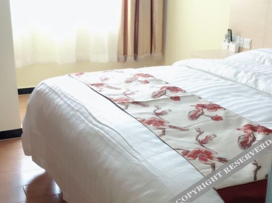 Пекин: Super 8 Hotel (Beijing Capital Airport T3 Liqiao)