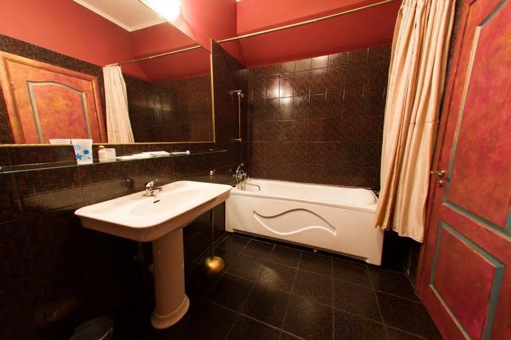 Санкт-Петербург: The first hotel