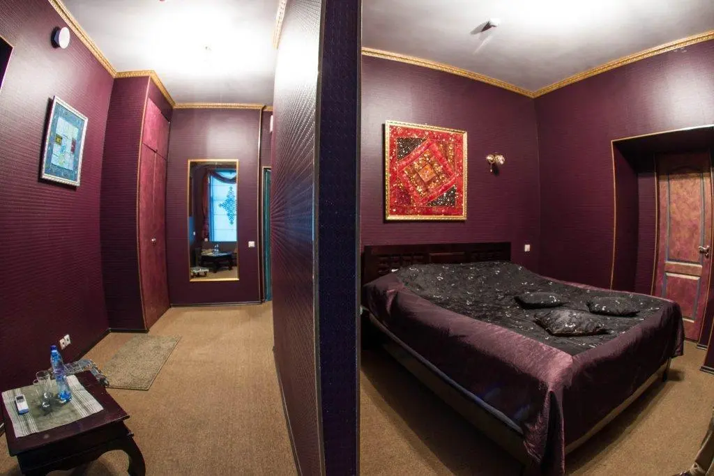 Санкт-Петербург: The first hotel