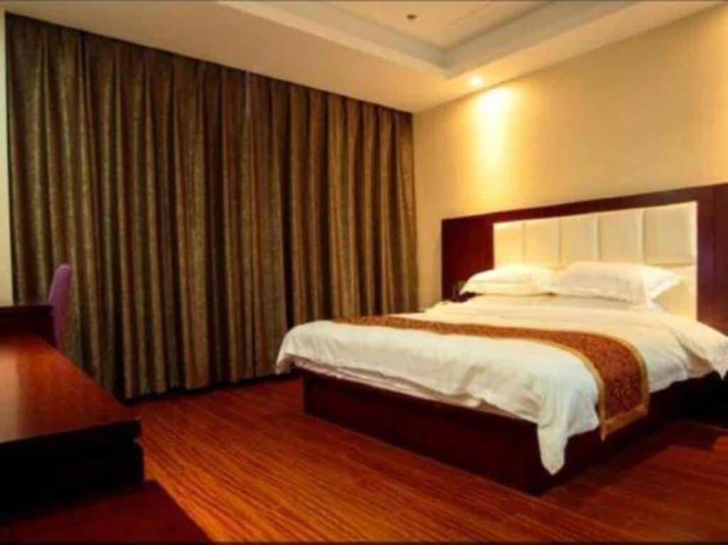 Уси: Yuan chen Business Hotel