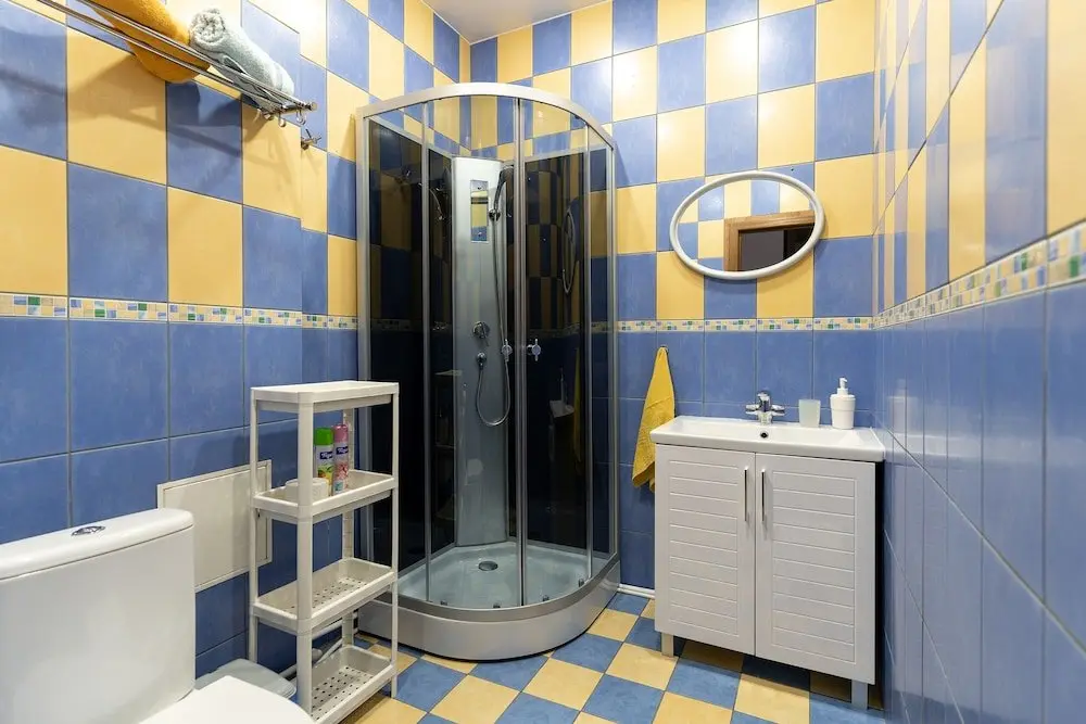 Санкт-Петербург: Четырехкомнатные апартаменты на Невском, 106