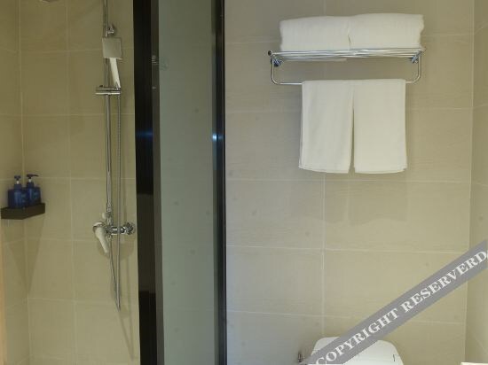 Шаоксинг: Hanting Youjia Hotel