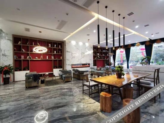 Лоуди: Zhishang Light Luxury Hotel (City Hall)