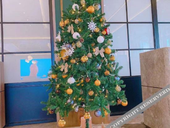 Пекин: Orange Hotel (Beijing Happy Valley R&F Festival Walk)