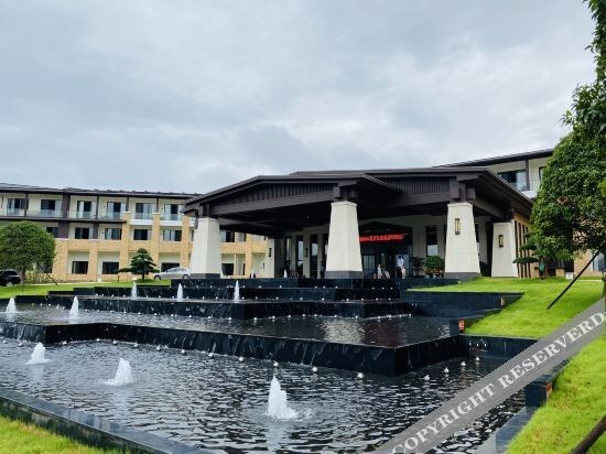 Forest Hot Springs Resort Hotel — фото 1