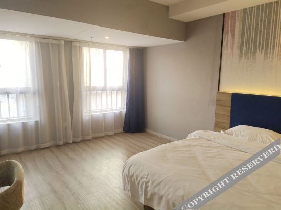 Чжэньцзян: 7 Premium Hotel (Jurong Agriculture and Forestry College Store)