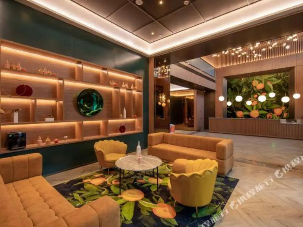 Нинбо: Orange Hotel(Yuyao Colorful Town)