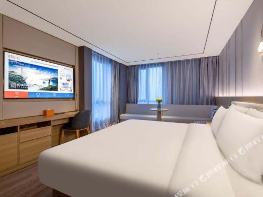 Нинбо: Orange Hotel(Yuyao Colorful Town)