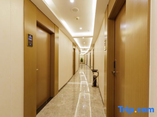Чунцин: Yiyun International Hotel Apartment