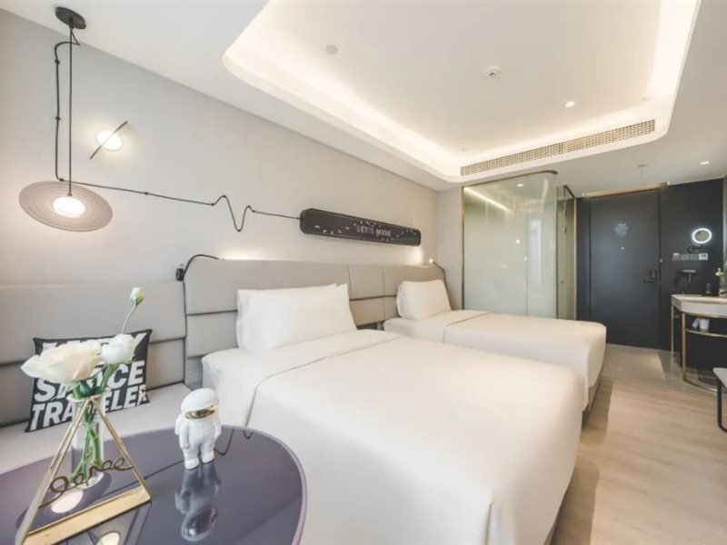 Нанкин: Nanjing Confucius Temple Zhonghua Gate Metro Station Light Residence Hotel