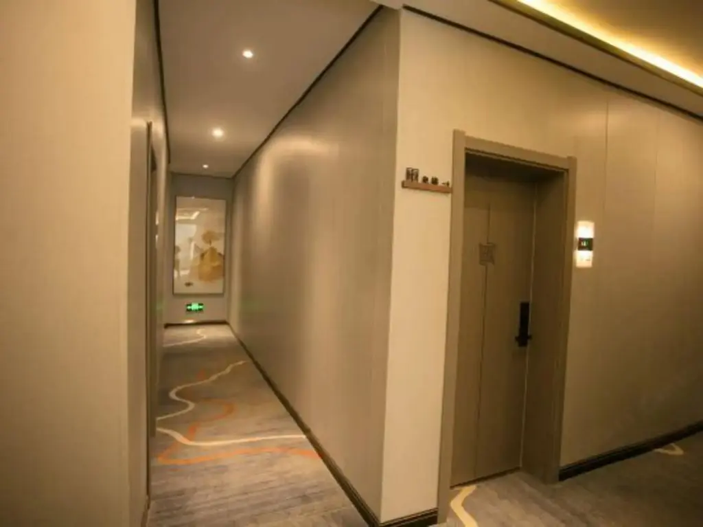 Чжоукоу: Home Inn Huaxuan Hotel Select (Zhoukou Taifuling Branch)