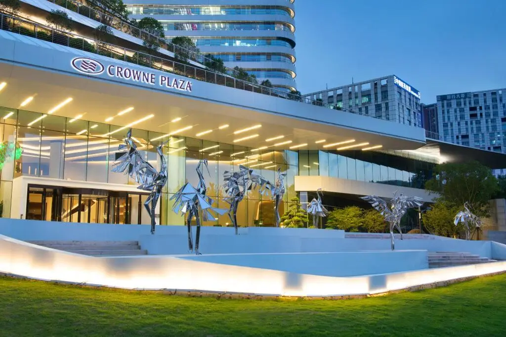 Crowne Plaza Wuhan Optics Valley, an IHG Hotel — фото 1