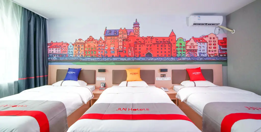 Цзинань: Yiyi Chain Hotel (Jinan Zhangqiu North Railway Station)