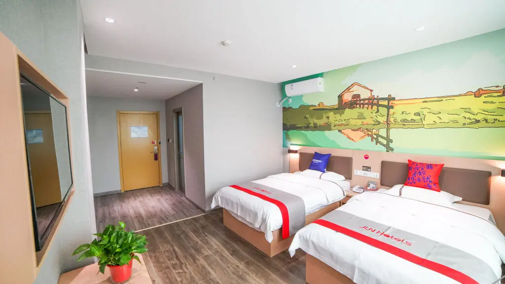 Цзинань: Yiyi Chain Hotel (Jinan Zhangqiu North Railway Station)