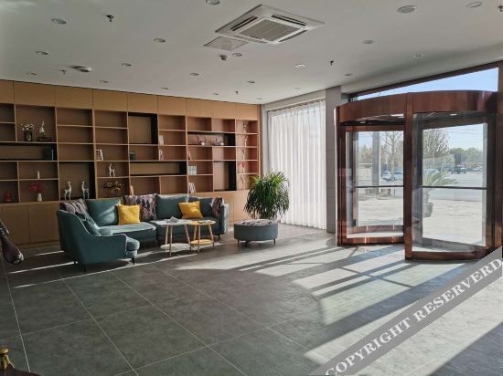 Цзиньчжоу: GreenTree Inn Express Hotel (Jinzhou Gangbijiashan Branch)