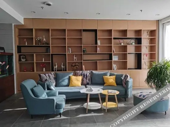 Цзиньчжоу: GreenTree Inn Express Hotel (Jinzhou Gangbijiashan Branch)