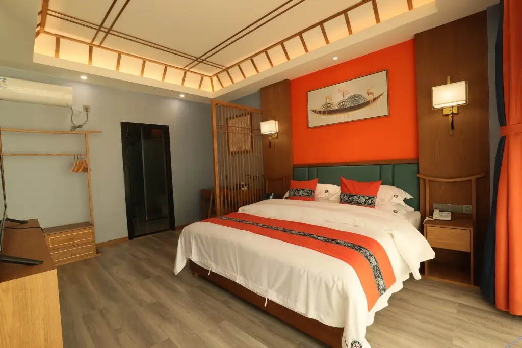 Вэньшань: 56 Nationalities Hotel