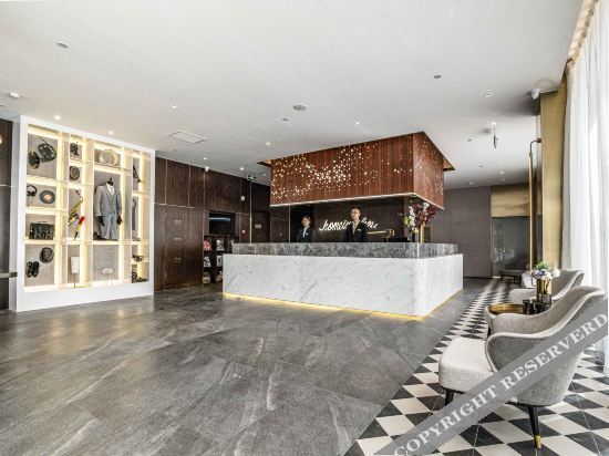 Цзинань: Homeinn Plus Hotel(Huayu mansion, Chunhui Road, Suncun, Jinan)