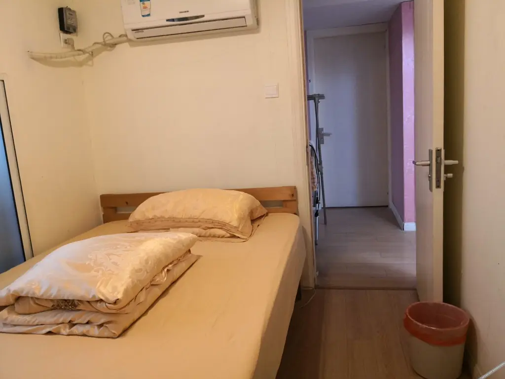 Шанхай: Kabu Light Luxury Apartment (Songjiang Sijing Subway Station)
