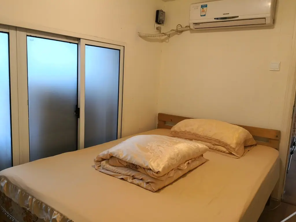 Шанхай: Kabu Light Luxury Apartment (Songjiang Sijing Subway Station)