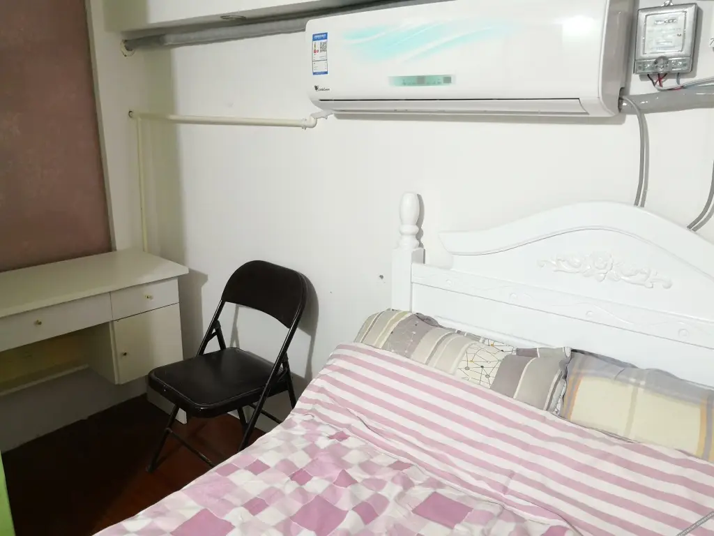 Шанхай: Kabu Light Luxury Apartment (Songjiang Sijing Subway Station)