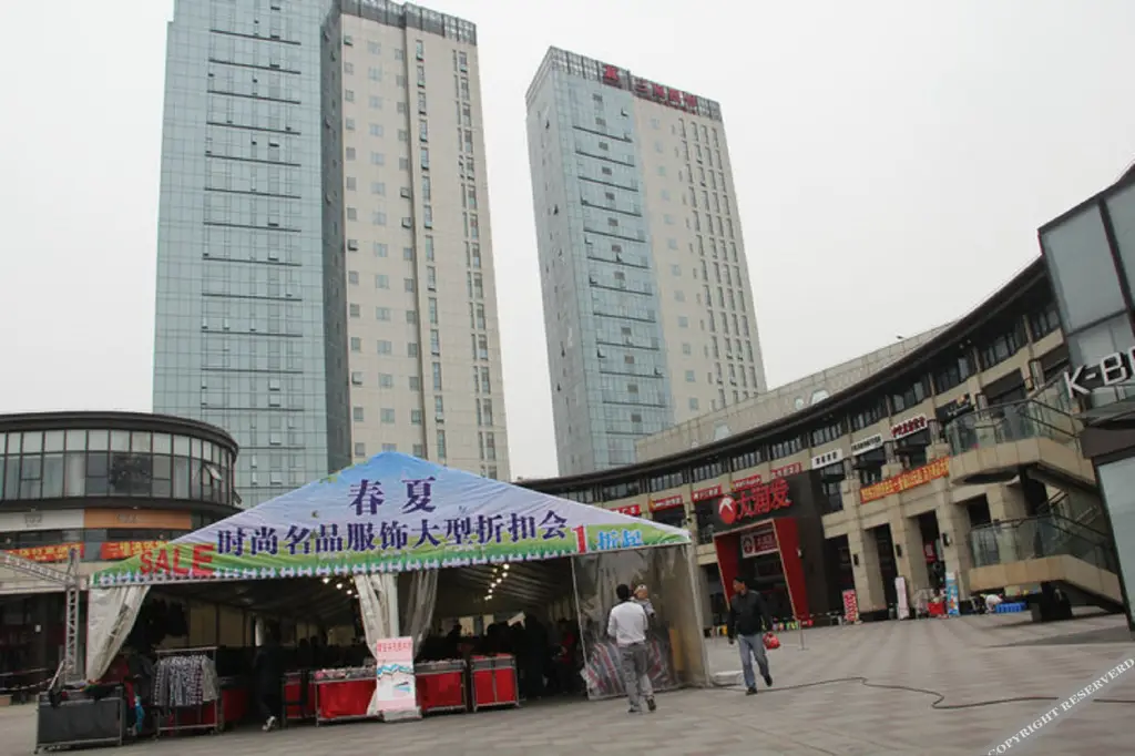 Kabu Light Luxury Apartment (Songjiang Sijing Subway Station) — фото 1