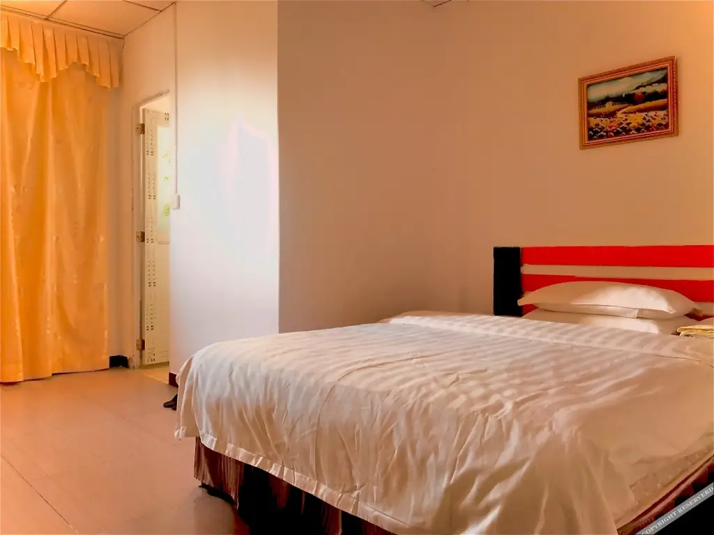 Шэньчжэнь: Baoshi Hostel
