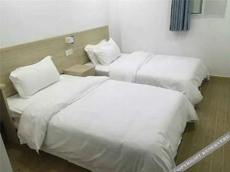 Уси: 99 Hotel Chain (Wuxi East Railway Station Branch)