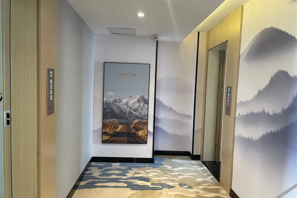 Гардзе: Flower Meishi Hotel (Ganzi Baita Park Shop)