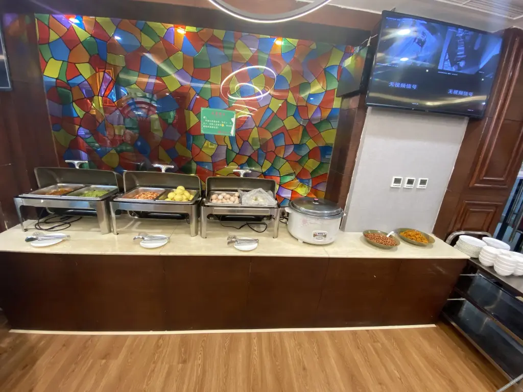 Гардзе: Flower Meishi Hotel (Ganzi Baita Park Shop)