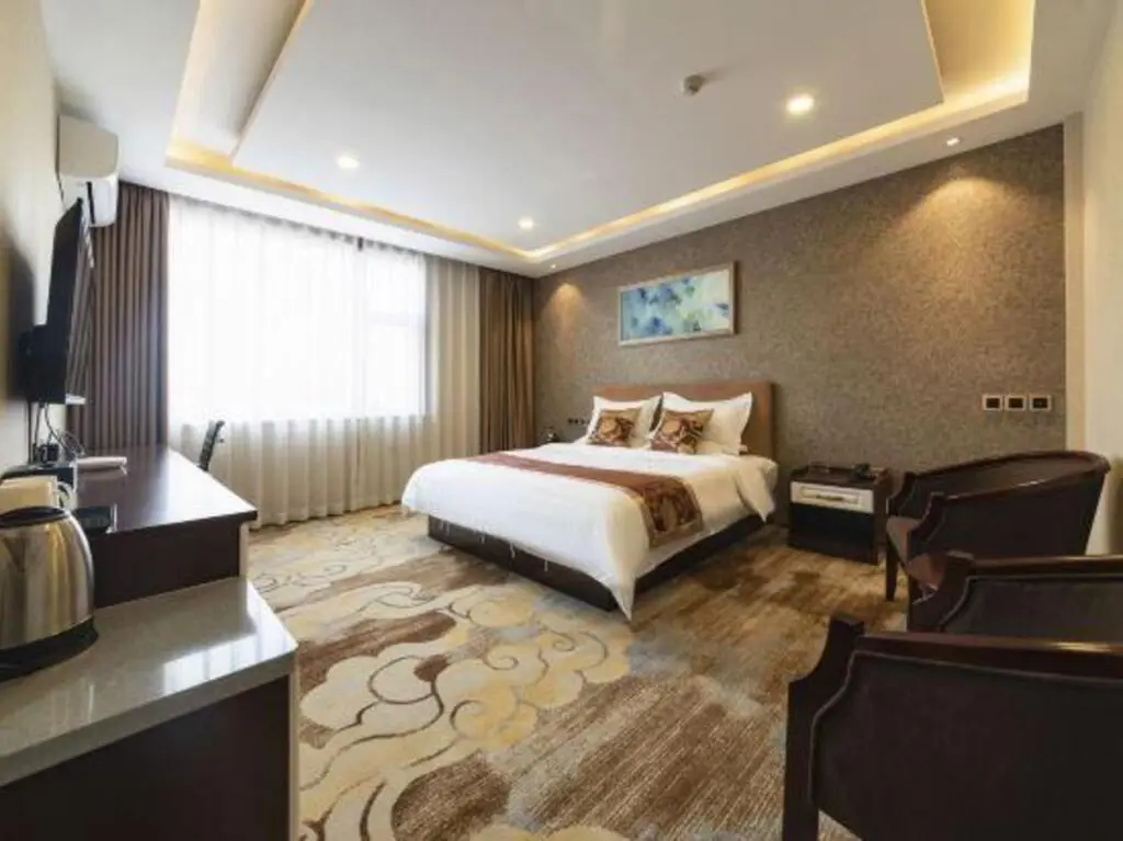Цзинань: qingzhu Jinyue Hotel (Kuangshan Automobile Great World, Shanghai, Jinan)