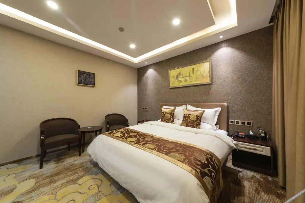 Цзинань: qingzhu Jinyue Hotel (Kuangshan Automobile Great World, Shanghai, Jinan)